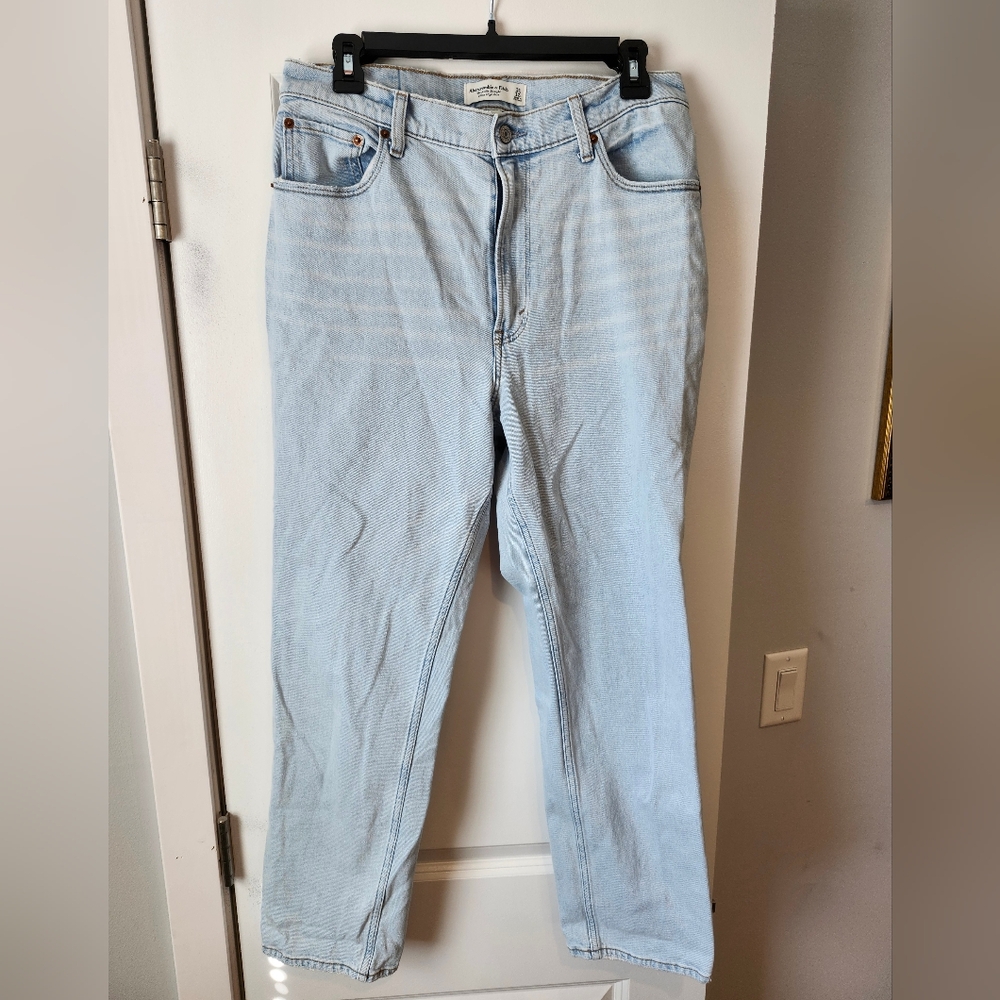 Abercrombie & Fitch Curve Love High Rise Ankle Straight Jean 31 12 Tall Long